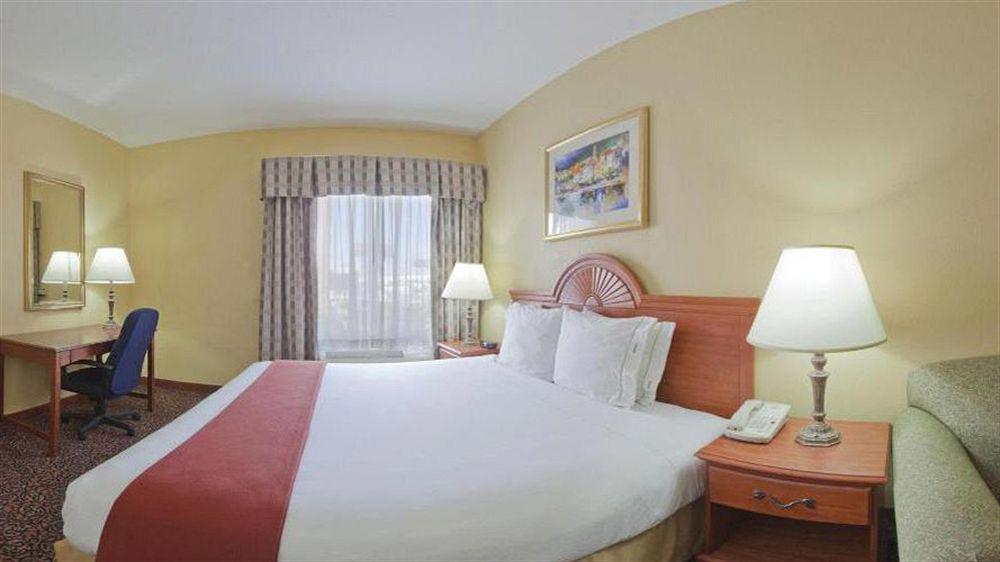 Fairfield Inn & Suites Houston Hobby Airport Exterior photo
