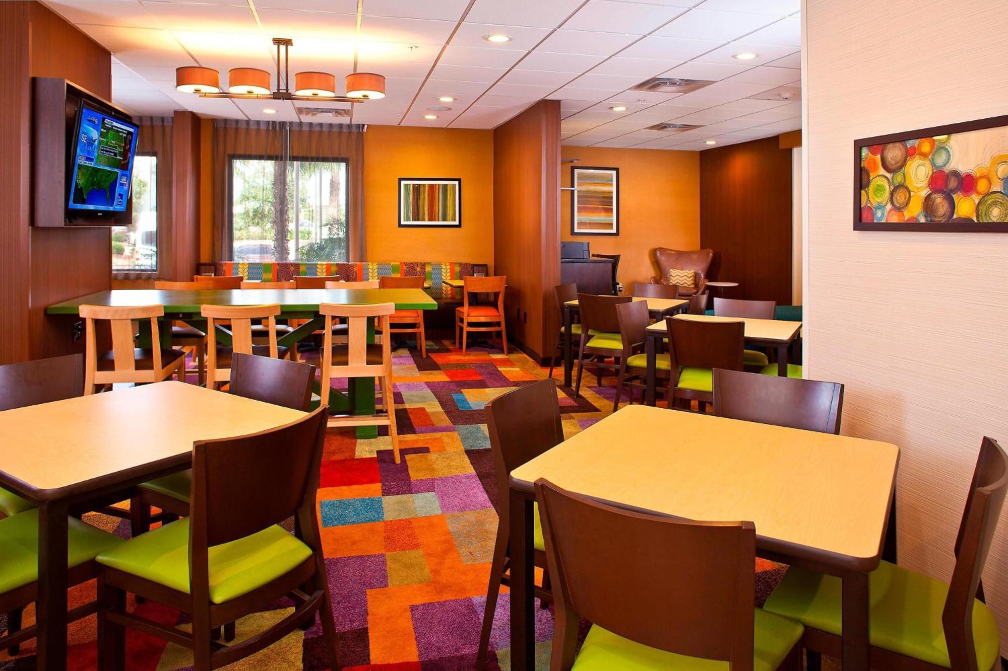 Fairfield Inn & Suites Houston Hobby Airport Exterior photo